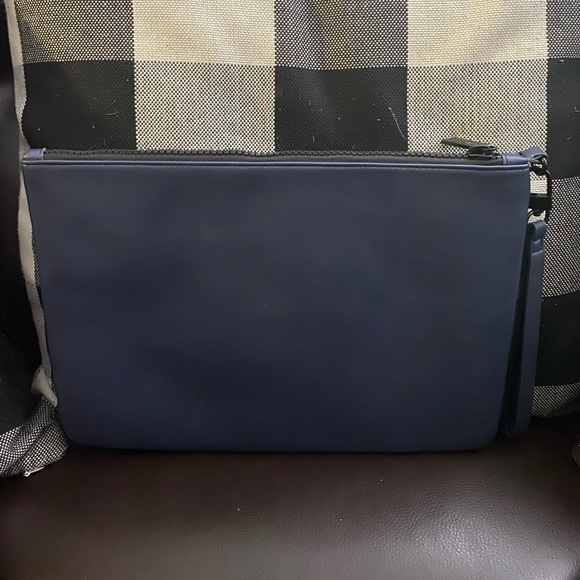 Soulcycle BUNDLE navy clutch pouch soul cycle tote. - Picture 3 of 11